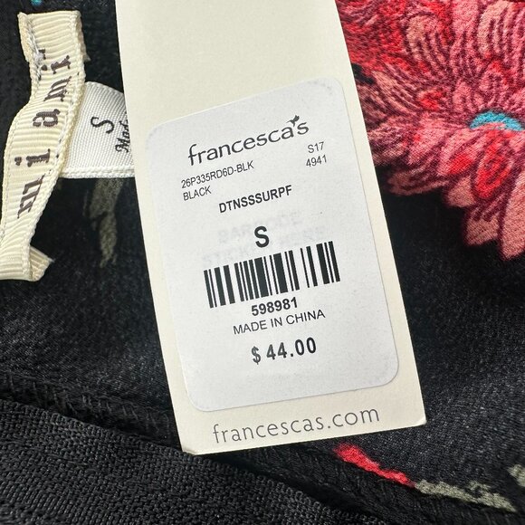 NEW! Miami By Francesca's Romper Small Floral V-Neck Black Red Figure Flattering - Picture 4 of 16